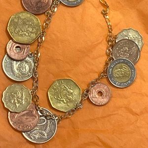 10 k gold coin bracelet